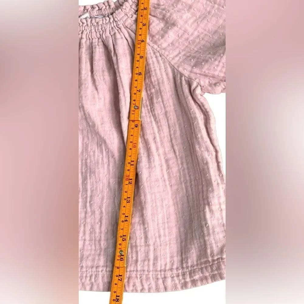 Gap Kids Pink Short Sleeve 100% Cotton Clip Dot Shirt. Youth Medium. 8-9. 8. 9.